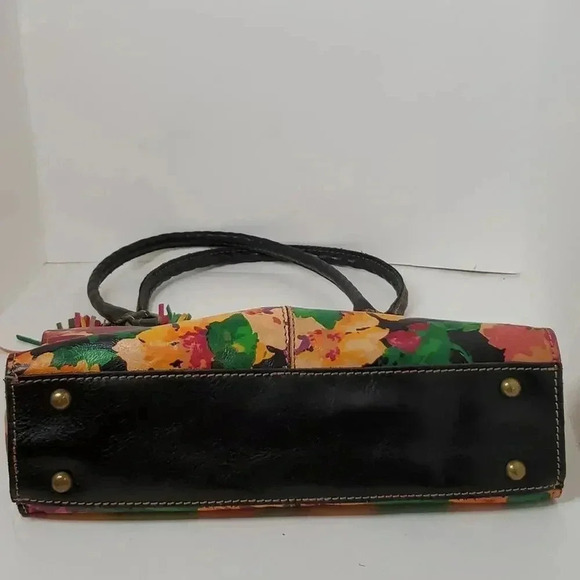 Patricia Nash Rienzo Floral Shoulder Handbag - Picture 6 of 13